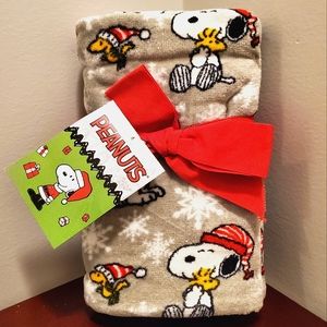 NEW Snoopy & Woodstock Christmas Hand Towels Set of 2✨️❄️